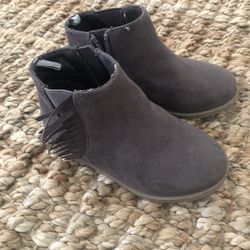 Toddler girl boots Size 8