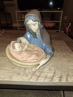 Lladro Prince Of Egypt Limited Edition Collectible Piece