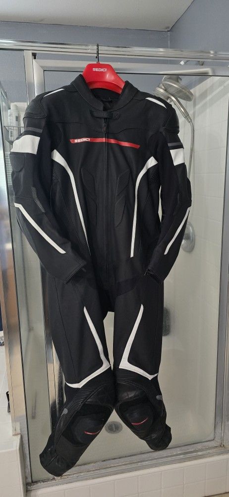 SEDICI LEATHER MOTORCYCLE SUIT