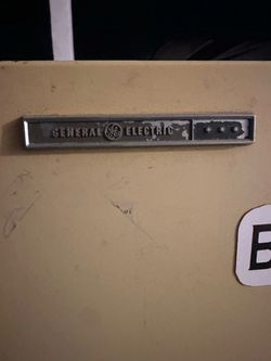 General electrical refrigerator
