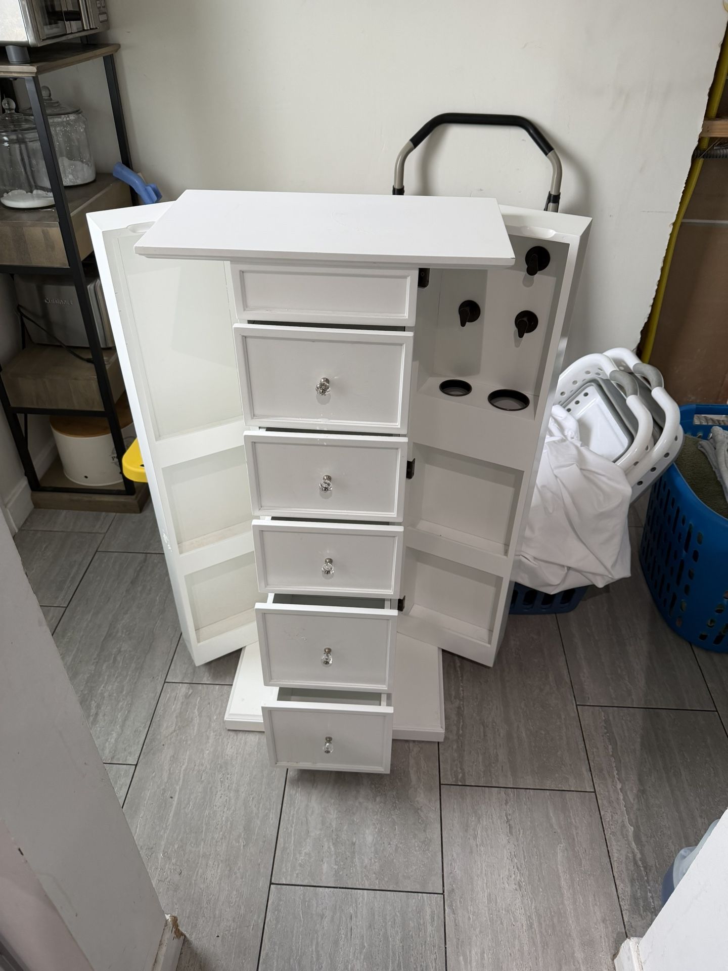 Organizer With Drawers