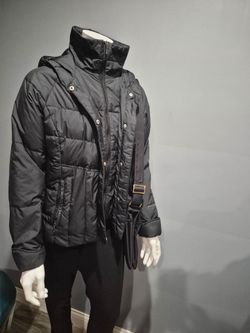 Columbia Women's  black  quilted snap button  hooded