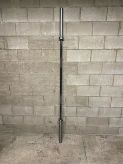 Rogue Fitness Bar 2.0 Black Zinc Barbell for Olympic 2" Weights - 20 KG