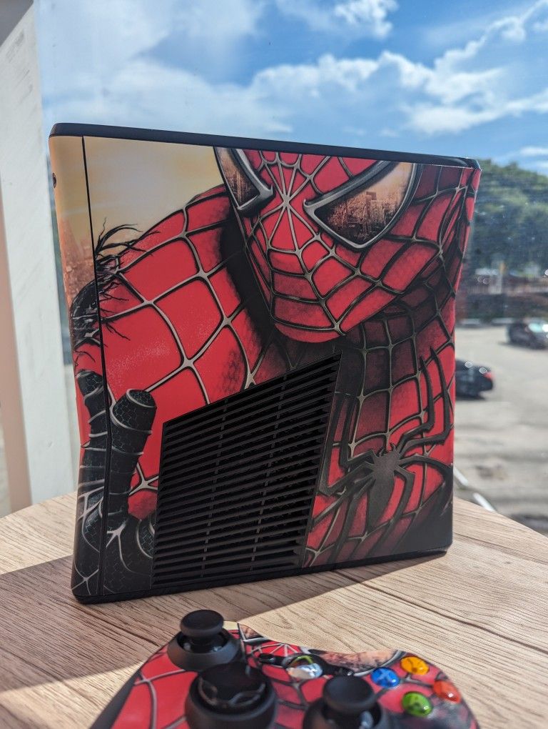 Xbox 360 1TB Spider Man Themed Full of games tested 100% working RGH3 controller