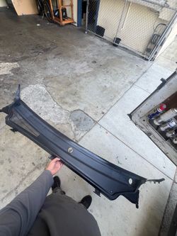 Jeep Grand Cherokee cowl panel