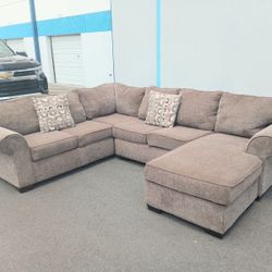 U Shape Sectional Couch 