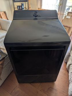 LG thinQ electric clothes dryer