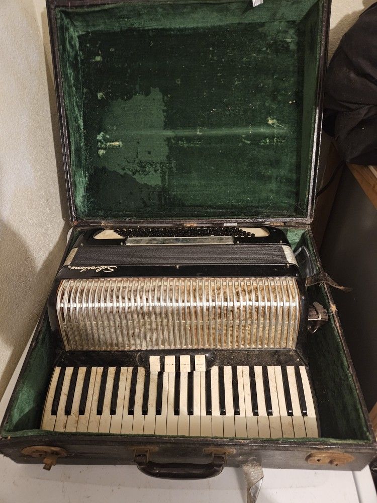Vintage Silvertone Accordion Made In Italy for Sale in Federal Way, WA