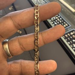 10KT Gold Gucci Link Bracelet 39841-1