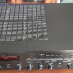 YAMAHA STEREO AM/FM RECEIVER WORKS GREAT SOUNDS GREAT CLICK ON THE PICTURE YOU WILL GET FULL PICTURE SIZE 