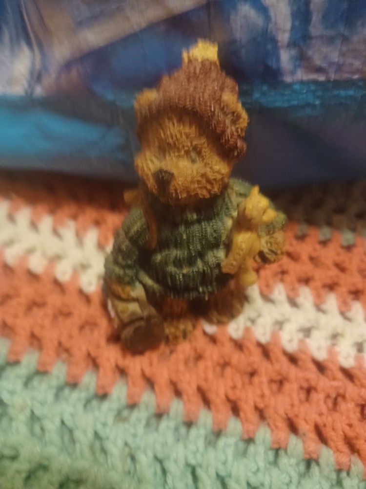 9 BOYD BEARS RESIN FOR SALE!!