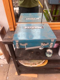 Vintage metal storage box, toolbox, first aid kit lunchbox