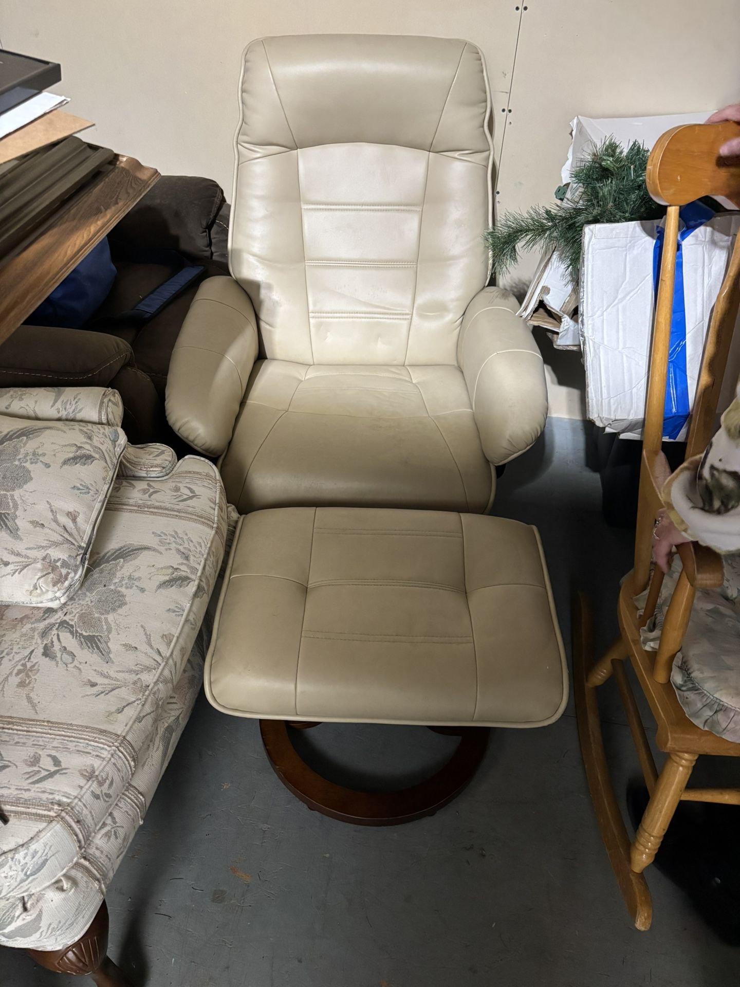 White Chair With Ottoman