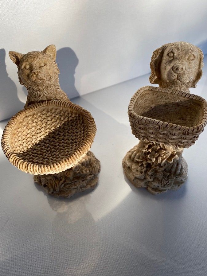 Cat And Dog Figures
