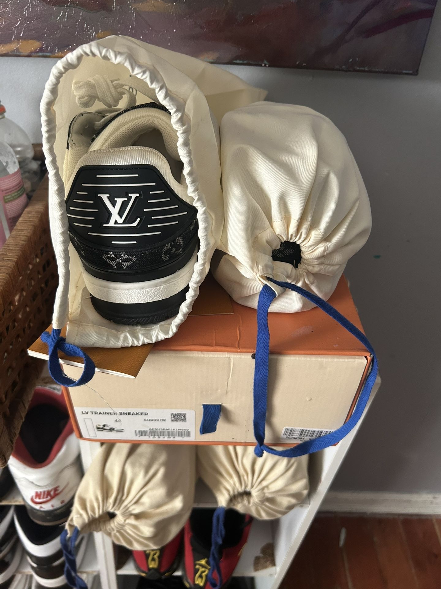 Louis Vuitton Trainer Sneaker 