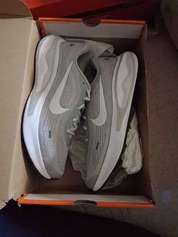 Mens Nike running shoes