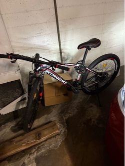 Brand Eurobike ,color black, size 27.5-inch