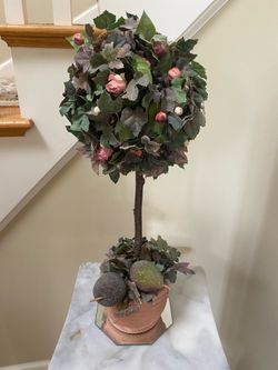 19” topiary
