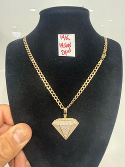14K Yellow Gold Chain and Pendant CUBIC ZIRCONIUM STONES 14.6Gr 24 Inches Long