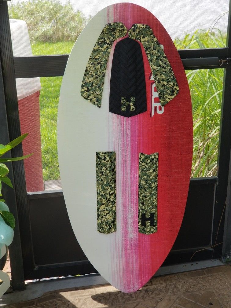 SURFBOARD