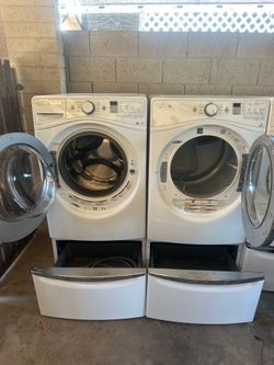Whirlpool washer and electric Dryer