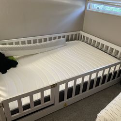 Full Size Floor Bed 