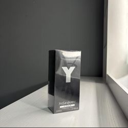 Yves Saint Laurent  Y Eau de Parfum Brand New For A Great Price 