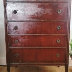 Vintage Solid Wood Dresser - 6 Drawers - Antique Style - On Casters