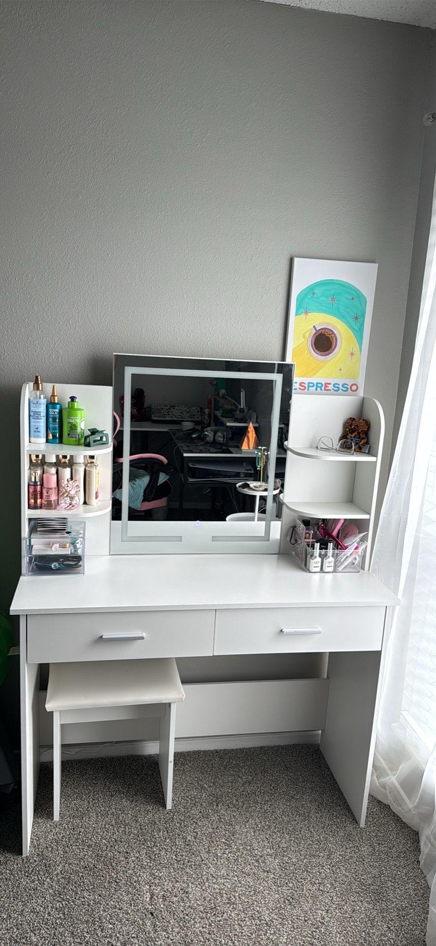 White Led Vanity With Stool