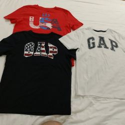 Boys Gap Tshirts Size 6-7