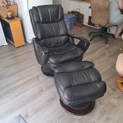 Leather recliner with ottoman