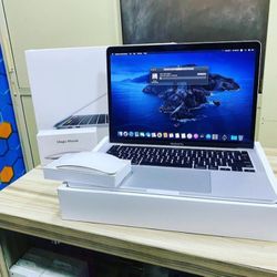 Apple Macbook 