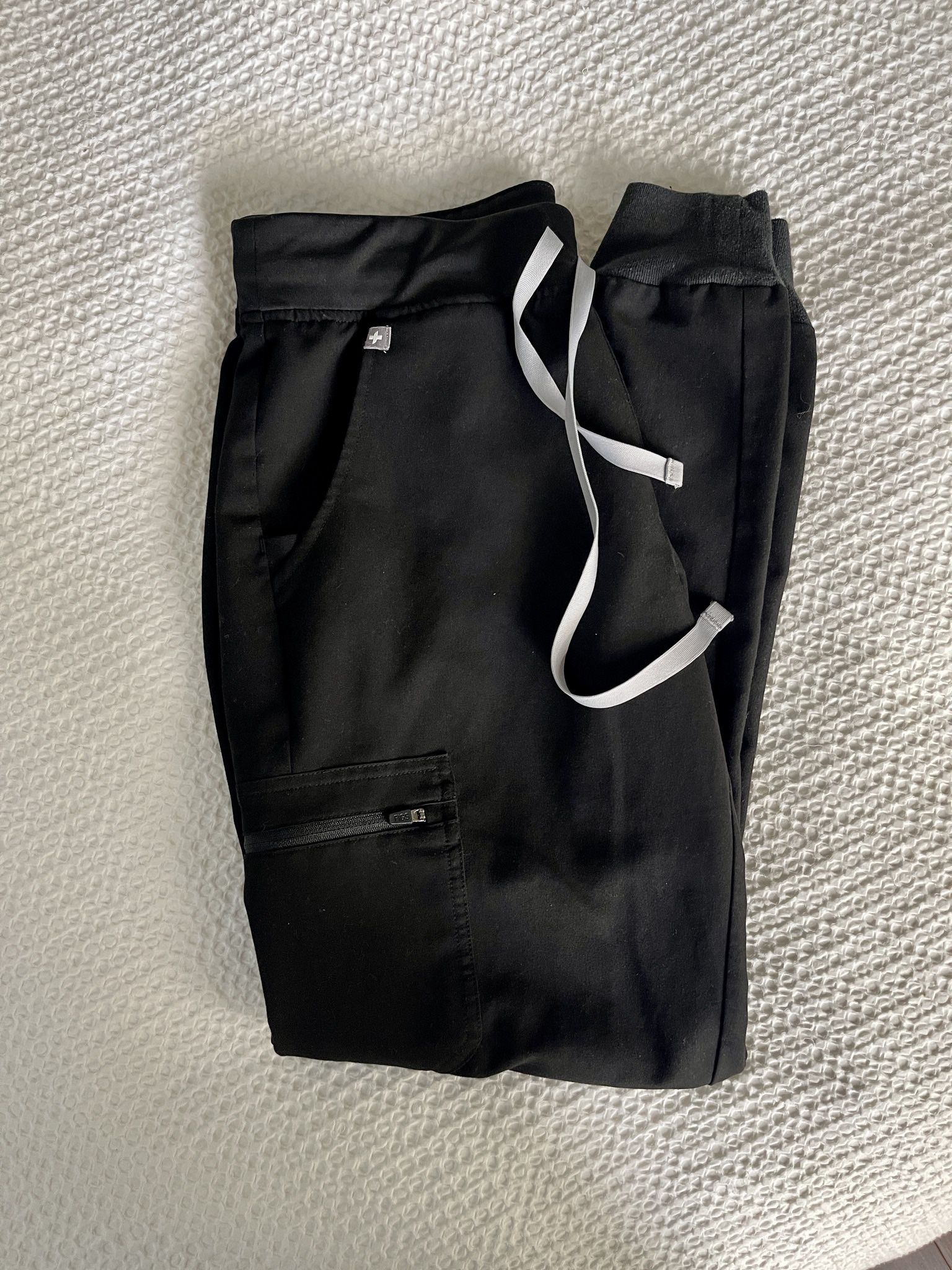 FIGS Technical Collection Black Jogger Style Scrub Pants, Size Small 