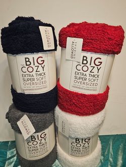 The Big Cozy Blankets/ Cobijas Calientitas