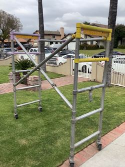 Up Right Scaffold Adjustable