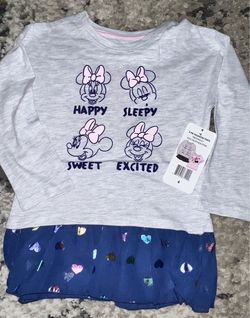 New. Girls size 4 top