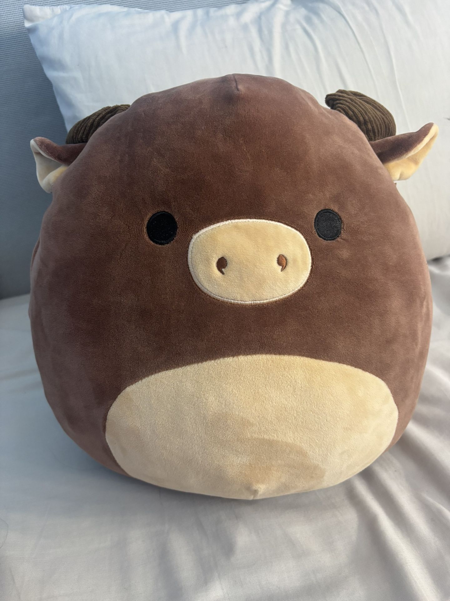 Squishmallows, plushies