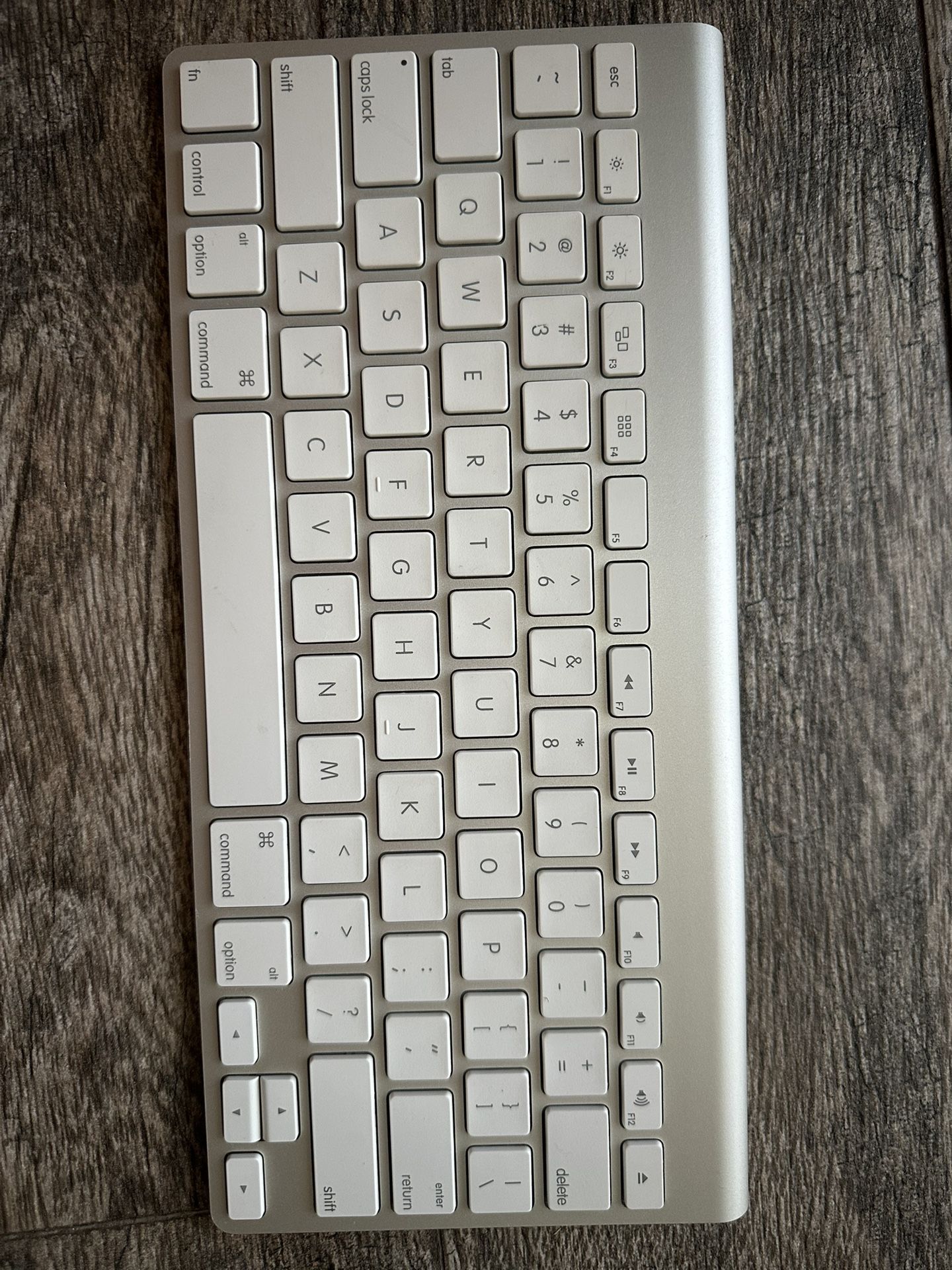 Apple Key Board 7.3 Inches 78 Buttons Aluminum