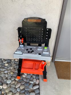 Black & Decker Toy Toddler Workbench Workshop
