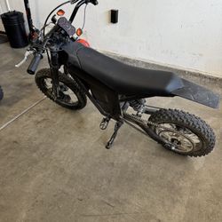 Tuttio Soleil 01 e-bike mini bike 