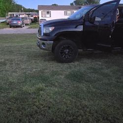 Toyota Tundra 20 12  4.6 V8