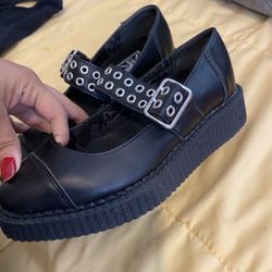 TUK Platform Flats Size 5