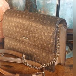 Dkny Bryant flap crossbody
