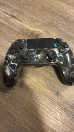 PS4 controller