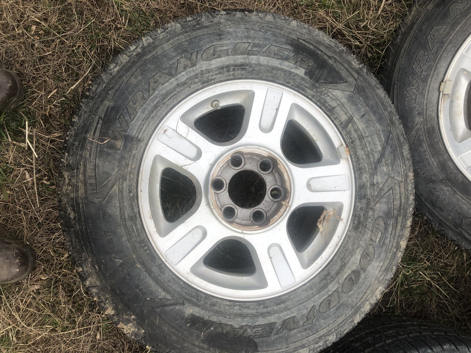 03 Expedition Wheels And Tires