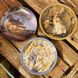 3 Vintage Holiday Collectors Plates, Halloween Harvest Thanksgiving & Christmas, Hadley Collection, Norman Rockwell & Vintage Die Reise limited editio