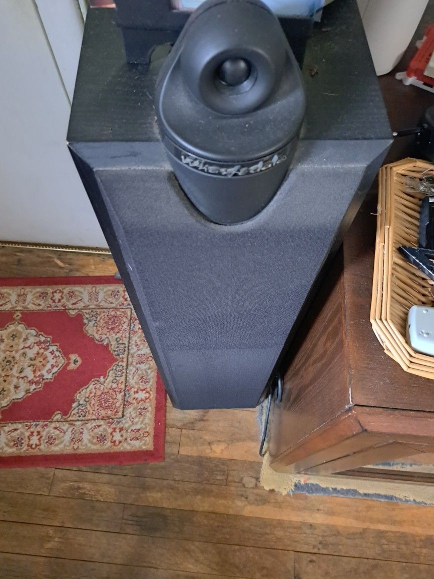 Warferdale Modus
Eight Speakers High Fidelity