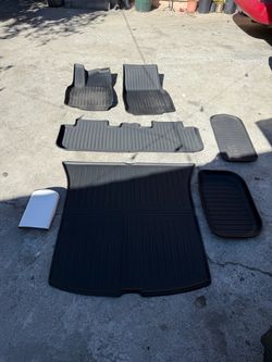 Tesla Model Y weather mats