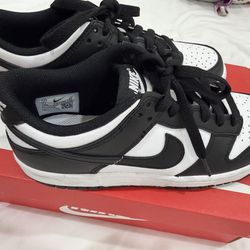Nike Dunk Low “Oreo” (Black/White) – Women’s Size 5.5 [Like New]
