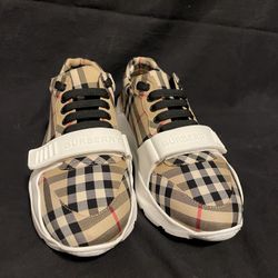 Burberry Shoes